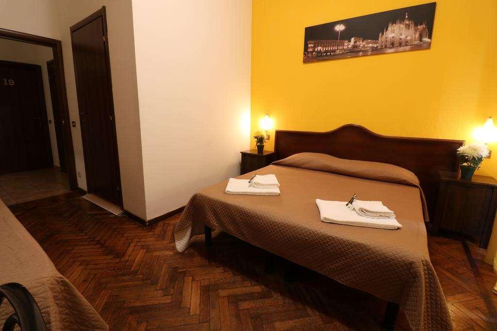 Carlo Goldoni Hotel Μιλάνο Δωμάτιο φωτογραφία